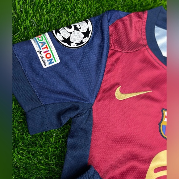 •SALE• NEW CLUB BARCELONA HOME LAMINE YAMAL KIDS SET! - Picture 4 of 5